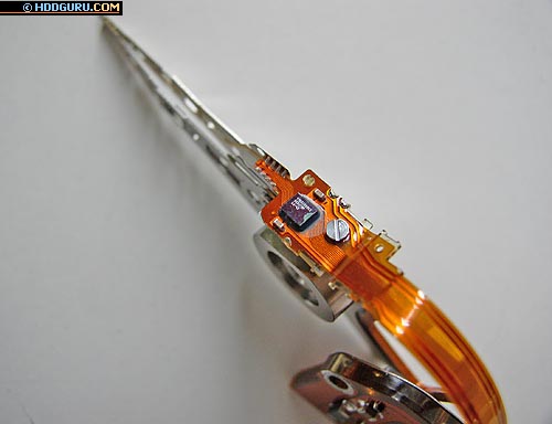 ��� ���������� Hitachi ����� ATMR (����-������ 2,5') � ������������ ������������