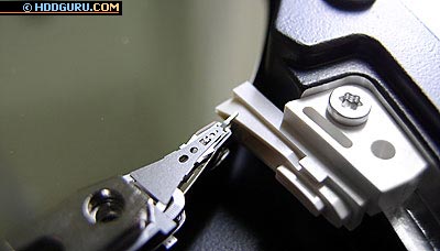 ���������� Hitachi ����� AVV2 �������� 80 �����, ����� ������� �� ����������� ����